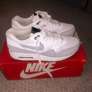 Women’s Nike Air Max 1 Essential